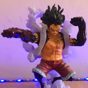 Rare Gear 4 Luffy One Piece figure